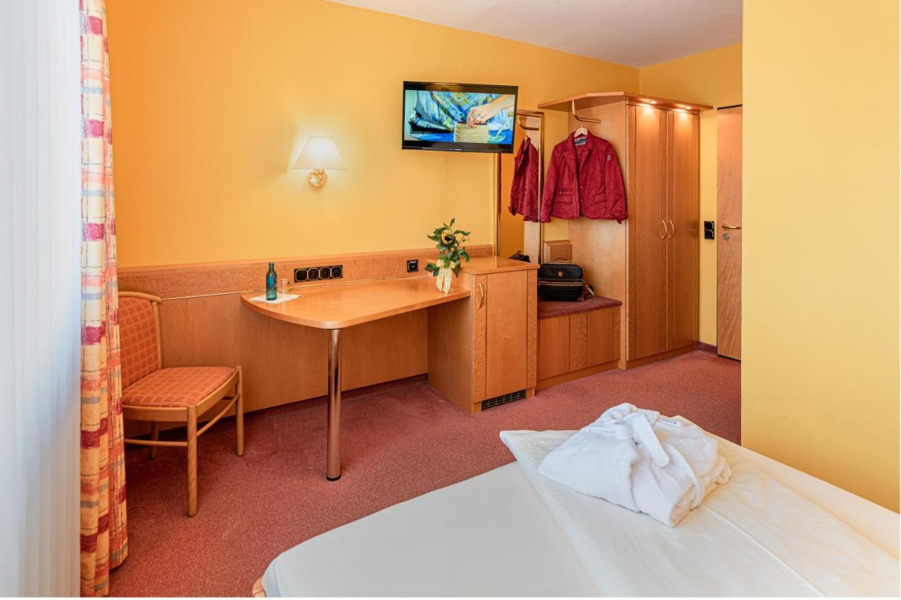 Kishotel Am Kurpark 바트소덴살뮨스터 외부 사진